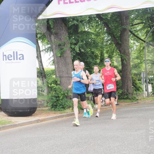 29.06.2025 - hella hamburg halbmarathon KatJ http://msf.ph/oto/8296729 29.06.2025 10:13:35 Zwischen KM18-KM19 2459, 6699, 6816 meine-sportfotos.de
