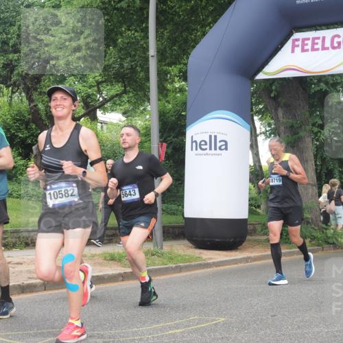 29.06.2025 - hella hamburg halbmarathon KatJ http://msf.ph/oto/8296784 29.06.2025 10:42:52 Zwischen KM18-KM19 5643, 8311, 8639 meine-sportfotos.de