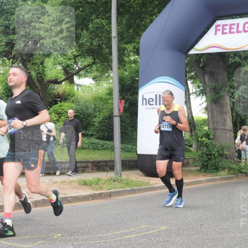 29.06.2025 - hella hamburg halbmarathon KatJ http://msf.ph/oto/8296941 29.06.2025 10:42:52 Zwischen KM18-KM19 5643, 8311, 8639 meine-sportfotos.de