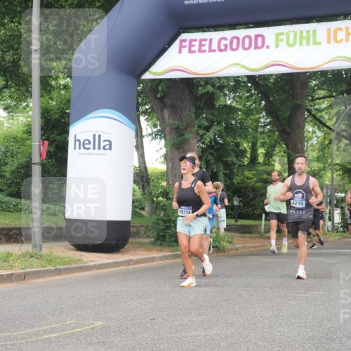 29.06.2025 - hella hamburg halbmarathon KatJ http://msf.ph/oto/8296957 29.06.2025 10:42:54 Zwischen KM18-KM19 2034, 4249, 5643, 5721, 8311, 8639 meine-sportfotos.de
