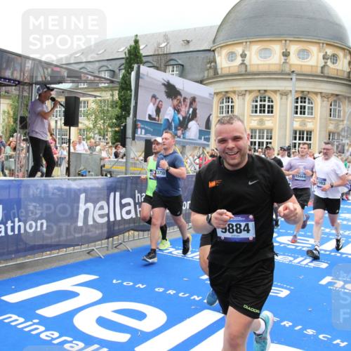 29.06.2025 - hella hamburg halbmarathon Michael Strokosch http://msf.ph/oto/8297156 29.06.2025 10:57:18 Ziel 1387, 1877, 2417, 2676, 4167, 4940, 8585, 9577, 9884, 9934, 10383, 11590, 11612, 12014, 13750, 14139, 15110, 15229, 15664, 16625, 17660, 17779, 17848, 17993, 19184 meine-sportfotos.de