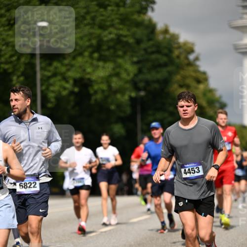 29.06.2025 - hella hamburg halbmarathon Dr. Thomas Lammeyer http://msf.ph/oto/8297358 29.06.2025 10:16:19 Kennedybrücke 1249, 1610, 1785, 1850, 1851, 2963, 2964, 3182, 3248, 3262, 3363, 4453, 4499, 5150, 5166, 5176, 6822, 6871, 7907, 8206, 8207, 8917, 8971, 9253, 9405, 9428, 10067, 10402, 10685, 11025 meine-sportfotos.de