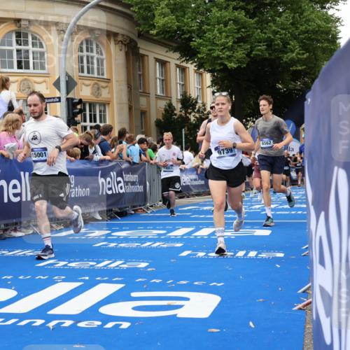 29.06.2025 - hella hamburg halbmarathon Strokosch-Dieckow http://msf.ph/oto/8297575 29.06.2025 10:52:35 Ziel 2346, 2670, 3715, 3952, 3999, 5116, 6561, 6562, 7232, 7475, 9145, 9739, 9869, 10115, 11459, 11689, 12450, 12482, 13051, 13301, 14122, 14561, 15001, 15980, 18982 meine-sportfotos.de