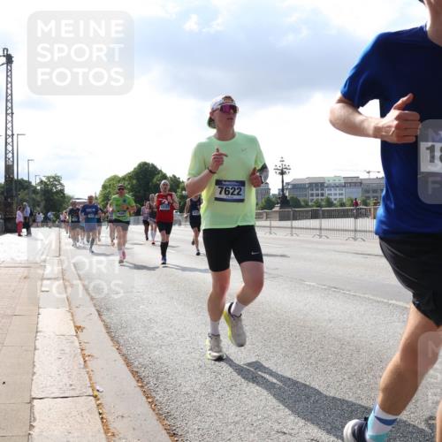 29.06.2025 - hella hamburg halbmarathon Lena Gebhardt http://msf.ph/oto/8297657 29.06.2025 09:46:50 Lombardsbrücke 18357, 7622, 18600, 13729, 1053, 1344, 1396, 1411, 1577, 1889, 2243, 3005, 4477, 4944, 5048, 5152, 5193, 5660, 6683, 7080, 7466, 7534, 7622, 7628, 7867, 7901, 8312, 8323, 8784, 9519, 10298, 10477, 10865, 10927, 10929, 11055, 11230, 11304, 11661, 11898, 12447, 12899, 12987, 13148, 13199, 13252, 13493, 13494, 13617, 13729, 13771, 13961, 13991, 14069, 14310, 14385, 15902, 16065, 16140, 16243, 16811, 16931, 16957 meine-sportfotos.de
