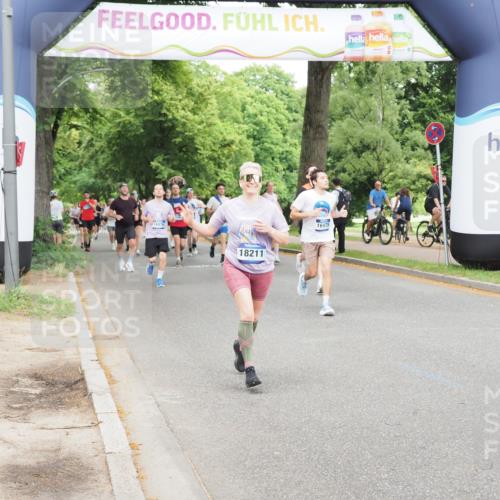29.06.2025 - hella hamburg halbmarathon MichiJ http://msf.ph/oto/8297825 29.06.2025 10:34:24 Zwischen KM18-KM19 1070, 2623, 6532, 7056, 8564, 8668, 10208, 10211, 11125, 12277, 13630, 16475, 17332, 18211 meine-sportfotos.de