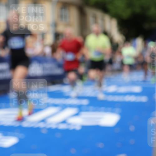 29.06.2025 - hella hamburg halbmarathon Strokosch-Dieckow http://msf.ph/oto/8297879 29.06.2025 10:52:50 Ziel 1257, 1258, 1657, 2099, 2287, 2444, 2814, 2910, 4557, 4558, 4770, 5077, 5169, 5194, 5907, 8139, 8172, 8720, 8955, 9065, 9163, 10724, 10811, 11217, 11992, 14198, 14286, 14805, 15430, 16467, 17198, 18331, 18720, 19244 meine-sportfotos.de