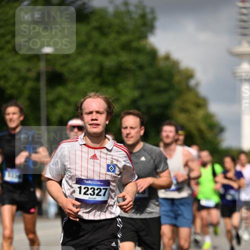 29.06.2025 - hella hamburg halbmarathon Dr. Thomas Lammeyer http://msf.ph/oto/8297922 29.06.2025 09:53:44 Kennedybrücke 1615, 1675, 1688, 1803, 2415, 2568, 2826, 3332, 3530, 4398, 4528, 4823, 5409, 5436, 5791, 5803, 6458, 6529, 6649, 6682, 7495, 7774, 7796, 8450, 8629, 8925, 9017, 9116, 9294, 9302, 9711, 9979, 10218, 10894, 10922, 11379 meine-sportfotos.de
