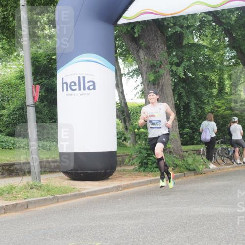 29.06.2025 - hella hamburg halbmarathon KatJ http://msf.ph/oto/8297942 29.06.2025 10:13:41 Zwischen KM18-KM19 2459, 6816 meine-sportfotos.de