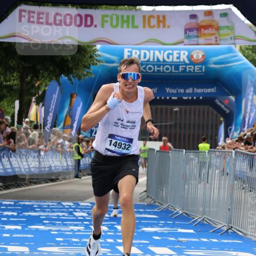 29.06.2025 - hella hamburg halbmarathon Strokosch-Dieckow http://msf.ph/oto/8298021 29.06.2025 10:17:52 Ziel 14932, 15166 meine-sportfotos.de