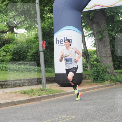29.06.2025 - hella hamburg halbmarathon KatJ http://msf.ph/oto/8298050 29.06.2025 10:13:42 Zwischen KM18-KM19 2459, 6816 meine-sportfotos.de