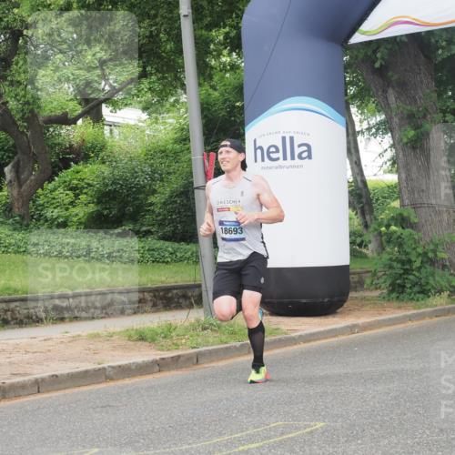 29.06.2025 - hella hamburg halbmarathon KatJ http://msf.ph/oto/8298137 29.06.2025 10:13:42 Zwischen KM18-KM19 2459, 6816 meine-sportfotos.de