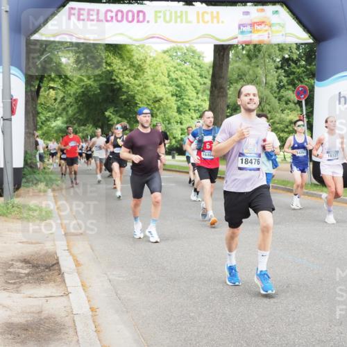 29.06.2025 - hella hamburg halbmarathon MichiJ http://msf.ph/oto/8298465 29.06.2025 10:34:27 Zwischen KM18-KM19 1070, 6532, 8668, 10208, 10211, 11125, 12277, 13630, 14262, 16127, 16475, 17332, 18211, 18476 meine-sportfotos.de