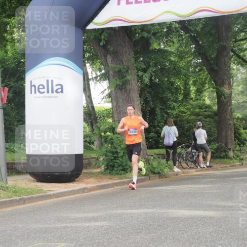 29.06.2025 - hella hamburg halbmarathon KatJ http://msf.ph/oto/8298596 29.06.2025 10:13:50 Zwischen KM18-KM19  meine-sportfotos.de