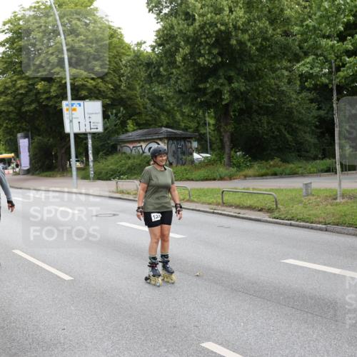 29.06.2025 - hella hamburg halbmarathon Yannick Fuchs http://msf.ph/oto/8298614 29.06.2025 10:03:23 20KM 128, 127 meine-sportfotos.de