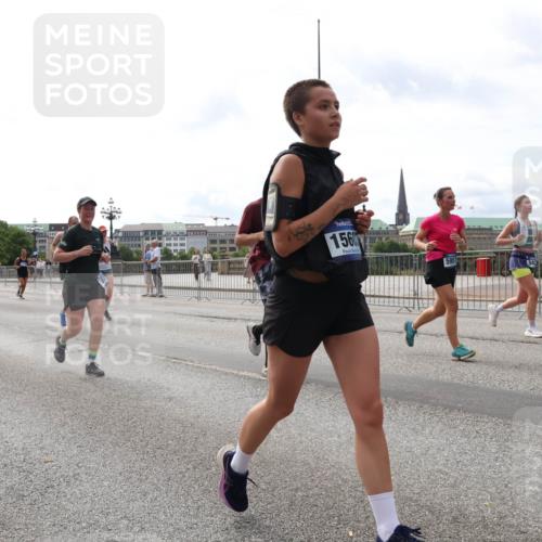 29.06.2025 - hella hamburg halbmarathon Lena Gebhardt http://msf.ph/oto/8298733 29.06.2025 10:21:42 Lombardsbrücke 93, 6086, 1560, 1072, 1158, 1191, 1250, 1294, 1401, 1668, 1958, 2172, 2271, 2315, 2353, 2529, 2635, 2815, 3122, 3606, 3770, 3817, 3825, 3826, 3995, 4046, 4289, 4375, 4376, 4697, 4786, 5122, 5373, 5395, 5412, 5493, 5641, 5759, 5957, 6086, 6103, 6475, 6676, 6805, 6844, 7075, 7162, 7375, 7522, 7553, 7612, 7672, 7781, 8095, 8286, 8715, 8844, 8896, 8959, 9002, 9062, 9100, 9369, 9483, 9499, 9532, 9624, 10374, 10874 meine-sportfotos.de