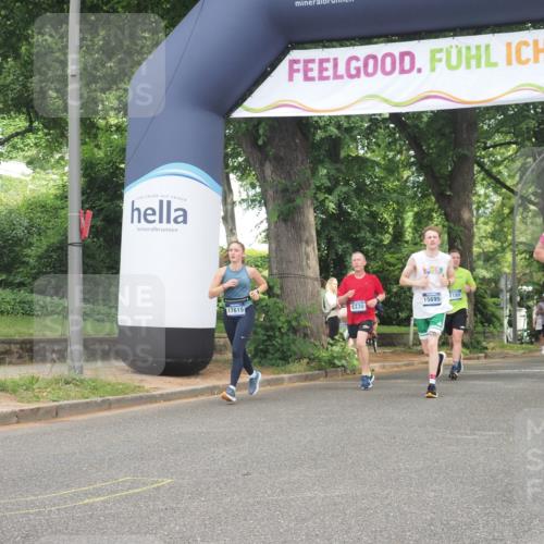 29.06.2025 - hella hamburg halbmarathon KatJ http://msf.ph/oto/8298849 29.06.2025 10:43:08 Zwischen KM18-KM19 6759, 6924 meine-sportfotos.de