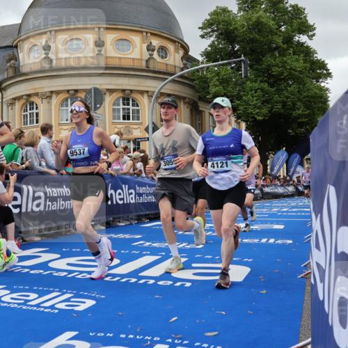 29.06.2025 - hella hamburg halbmarathon Strokosch-Dieckow http://msf.ph/oto/8298880 29.06.2025 10:53:07 Ziel 2111, 2208, 3059, 3258, 3334, 4121, 7383, 7864, 8273, 8361, 8587, 9093, 9537, 12155, 12875, 12910, 14323, 16929, 16986, 19208 meine-sportfotos.de