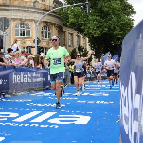 29.06.2025 - hella hamburg halbmarathon Strokosch-Dieckow http://msf.ph/oto/8299226 29.06.2025 10:53:13 Ziel 1683, 2074, 2111, 2354, 4065, 7312, 7383, 8273, 8361, 9142, 11844, 12490, 12875, 15179, 15681, 16929, 16986, 18901 meine-sportfotos.de