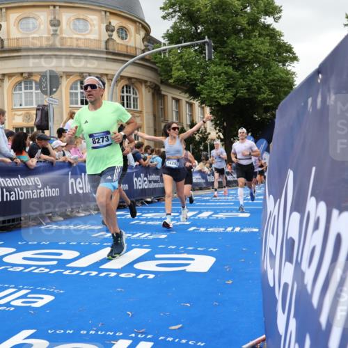 29.06.2025 - hella hamburg halbmarathon Strokosch-Dieckow http://msf.ph/oto/8299239 29.06.2025 10:53:14 Ziel 1683, 2074, 2111, 2354, 4065, 7312, 7383, 8273, 8361, 9142, 11844, 12490, 12875, 15179, 15681, 15838, 16929, 16986, 18134, 18901 meine-sportfotos.de