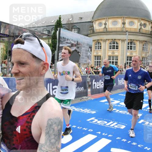 29.06.2025 - hella hamburg halbmarathon Michael Strokosch http://msf.ph/oto/8299319 29.06.2025 10:57:32 Ziel 2236, 3435, 4502, 5015, 5134, 5728, 6281, 6302, 8393, 9727, 12144, 13245, 13394, 15695, 16093, 16830, 17160, 17758, 17828 meine-sportfotos.de