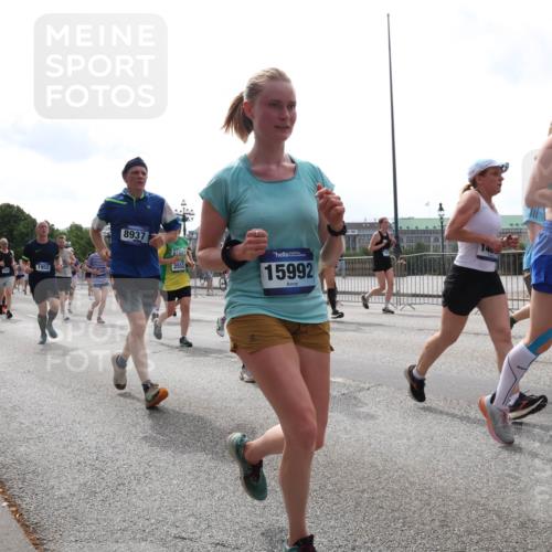 29.06.2025 - hella hamburg halbmarathon Lena Gebhardt http://msf.ph/oto/8299357 29.06.2025 10:36:57 Lombardsbrücke 1952, 8937, 2552, 15992, 1316, 1022, 1118, 1253, 1339, 1488, 1490, 1597, 1948, 1952, 1954, 2031, 2072, 2104, 2124, 2272, 2480, 2552, 2588, 3127, 3165, 3428, 3714, 3873, 3895, 4084, 4347, 4618, 4733, 4762, 4996, 5224, 5538, 5640, 5786, 5789, 6156, 6172, 6190, 6359, 6584, 6804, 7202, 7707, 7773, 8007, 8257, 8258, 8315, 8499, 8758, 8936, 8937, 8945, 9054, 9055, 9295, 9500, 9694, 13265, 15077, 17156, 17807, 18152, 18488 meine-sportfotos.de