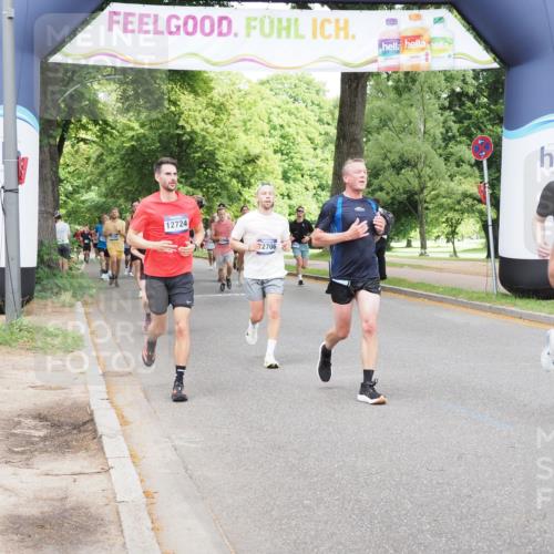 29.06.2025 - hella hamburg halbmarathon MichiJ http://msf.ph/oto/8299385 29.06.2025 10:34:31 Zwischen KM18-KM19 2138, 8668, 11021, 12724, 14062, 14262, 14449, 16127, 16136, 16466, 16475, 18476, 18702, 19105, 19127 meine-sportfotos.de