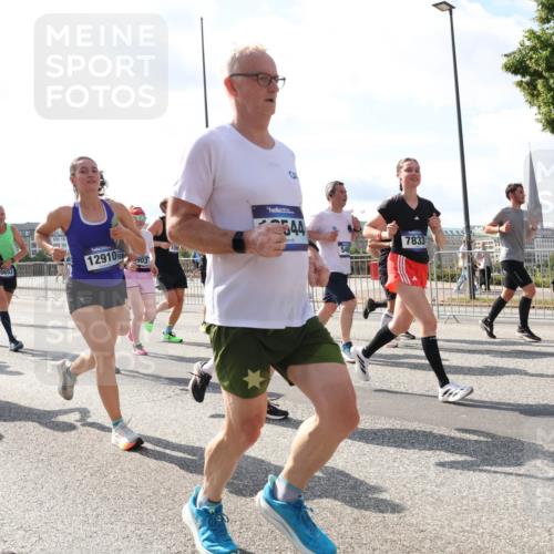 29.06.2025 - hella hamburg halbmarathon Lena Gebhardt http://msf.ph/oto/8299404 29.06.2025 09:59:28 Lombardsbrücke 6189, 1319, 8652, 1291088, 903, 544, 7833, 1319, 1334, 1366, 1506, 1595, 1642, 1715, 1719, 1955, 1972, 2282, 2391, 2432, 2630, 2741, 2911, 3037, 3112, 3279, 3668, 3715, 4426, 4467, 4837, 4839, 5299, 5391, 5420, 5457, 5458, 5465, 5492, 5866, 6390, 6399, 6414, 6415, 6416, 7033, 7037, 7129, 7130, 7232, 7395, 7833, 7864, 8330, 8509, 8520, 8542, 8652, 8772, 8798, 8846, 8929, 9142, 9488, 9884, 9903, 9907, 9922, 9984, 10020, 10031, 10266, 11039, 11568, 11844 meine-sportfotos.de