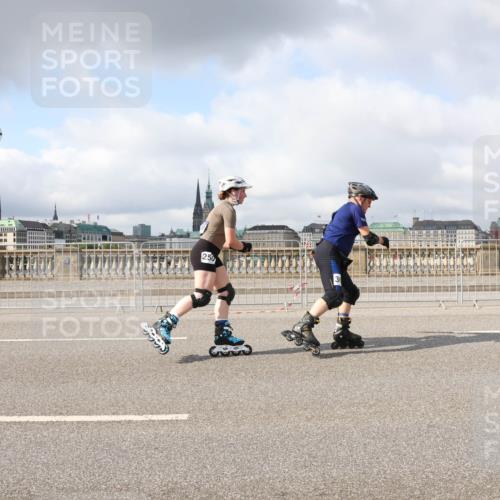 29.06.2025 - hella hamburg halbmarathon Lena Gebhardt http://msf.ph/oto/8299420 29.06.2025 09:06:19 Lombardsbrücke  meine-sportfotos.de