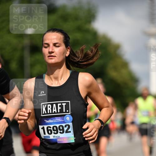 29.06.2025 - hella hamburg halbmarathon Dr. Thomas Lammeyer http://msf.ph/oto/8299455 29.06.2025 09:53:58 Kennedybrücke 1209, 1358, 1675, 1688, 1697, 1882, 2415, 2568, 2675, 2826, 3332, 4205, 4380, 4398, 4823, 5409, 5436, 5508, 5745, 5791, 6458, 6529, 6649, 6686, 7026, 7774, 8450, 8958, 9017, 9116, 9302, 9365, 9711, 10218, 10922, 11281, 11305, 11379 meine-sportfotos.de