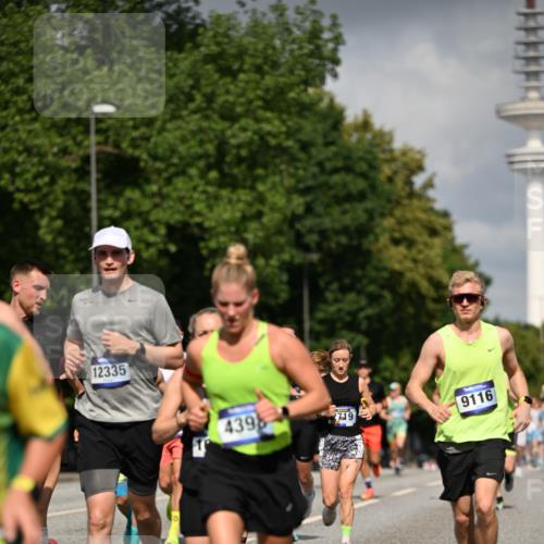 29.06.2025 - hella hamburg halbmarathon Dr. Thomas Lammeyer http://msf.ph/oto/8299608 29.06.2025 09:53:59 Kennedybrücke 1209, 1358, 1675, 1688, 1697, 1882, 2415, 2568, 2675, 2826, 3332, 3626, 4205, 4229, 4380, 4398, 4823, 5409, 5436, 5508, 5745, 5791, 6458, 6529, 6649, 6686, 6687, 7026, 7774, 8450, 8958, 9017, 9116, 9302, 9365, 10218, 10922, 11281, 11305, 11379 meine-sportfotos.de
