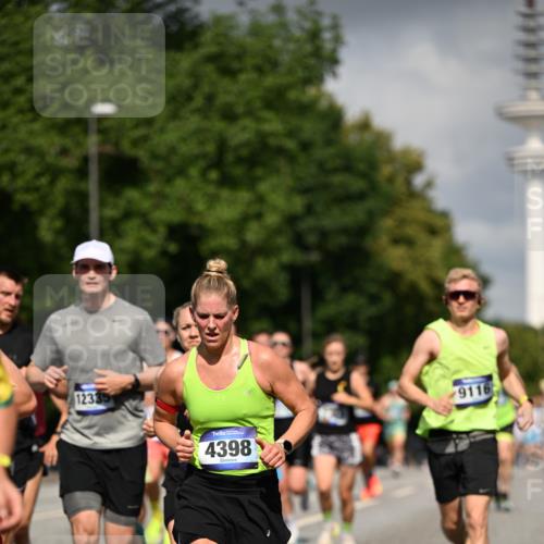 29.06.2025 - hella hamburg halbmarathon Dr. Thomas Lammeyer http://msf.ph/oto/8299630 29.06.2025 09:53:59 Kennedybrücke 1209, 1358, 1675, 1688, 1697, 1882, 2415, 2568, 2675, 2826, 3332, 3626, 4205, 4229, 4380, 4398, 4823, 5409, 5436, 5508, 5745, 5791, 6458, 6529, 6649, 6686, 6687, 7026, 7774, 8450, 8958, 9017, 9116, 9302, 9365, 10218, 10922, 11281, 11305, 11379 meine-sportfotos.de