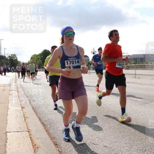 29.06.2025 - hella hamburg halbmarathon Lena Gebhardt http://msf.ph/oto/8299669 29.06.2025 09:46:59 Lombardsbrücke 17014, 3005, 1890, 1053, 1344, 1396, 1411, 1577, 1889, 1959, 2243, 2563, 2836, 3005, 3790, 3935, 4477, 4944, 5048, 5152, 5193, 5660, 6032, 6305, 6683, 7080, 7466, 7622, 7628, 7831, 7867, 8312, 8323, 9376, 9519, 10477, 10771, 10927, 11055, 11304, 11370, 11661, 11898, 12204, 12447, 12899, 13148, 13199, 13493, 13494, 13729, 13771, 13961, 13972, 13991, 14069, 14310, 14385, 15902, 16243, 16811, 16957 meine-sportfotos.de