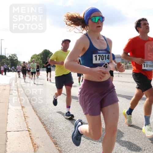 29.06.2025 - hella hamburg halbmarathon Lena Gebhardt http://msf.ph/oto/8299698 29.06.2025 09:46:59 Lombardsbrücke 17014, 18906, 1053, 1344, 1396, 1411, 1577, 1889, 1959, 2243, 2563, 2836, 3005, 3790, 3935, 4477, 4944, 5048, 5152, 5193, 5660, 6032, 6305, 6683, 7080, 7466, 7622, 7628, 7831, 7867, 8312, 8323, 9376, 9519, 10477, 10771, 10927, 11055, 11304, 11370, 11661, 11898, 12204, 12447, 12899, 13148, 13199, 13493, 13494, 13729, 13771, 13961, 13972, 13991, 14069, 14310, 14385, 15902, 16243, 16811, 16957 meine-sportfotos.de
