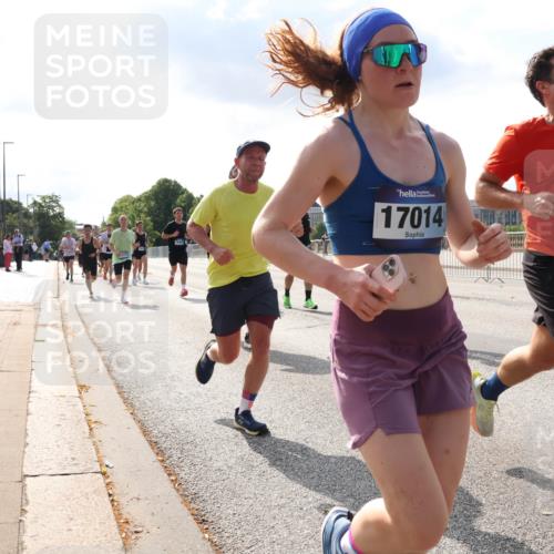 29.06.2025 - hella hamburg halbmarathon Lena Gebhardt http://msf.ph/oto/8299732 29.06.2025 09:46:59 Lombardsbrücke 17014, 18906, 1053, 1344, 1396, 1411, 1577, 1889, 1959, 2243, 2563, 2836, 3005, 3790, 3935, 4477, 4944, 5048, 5152, 5193, 5660, 6032, 6305, 6683, 7080, 7466, 7622, 7628, 7831, 7867, 8312, 8323, 9376, 9519, 10477, 10771, 10927, 11055, 11304, 11370, 11661, 11898, 12204, 12447, 12899, 13148, 13199, 13493, 13494, 13729, 13771, 13961, 13972, 13991, 14069, 14310, 14385, 15902, 16243, 16811, 16957 meine-sportfotos.de