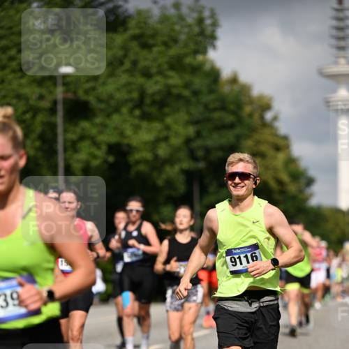 29.06.2025 - hella hamburg halbmarathon Dr. Thomas Lammeyer http://msf.ph/oto/8299788 29.06.2025 09:54:01 Kennedybrücke 1209, 1358, 1675, 1688, 1697, 1882, 2568, 2675, 2826, 3332, 3626, 4205, 4229, 4380, 4398, 4823, 5409, 5508, 5745, 6458, 6529, 6649, 6686, 6687, 7026, 8450, 8958, 9017, 9116, 9302, 9365, 10218, 10783, 10922, 11281, 11305, 11379 meine-sportfotos.de