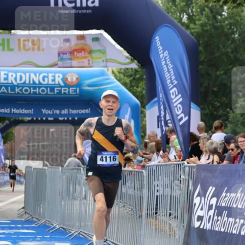 29.06.2025 - hella hamburg halbmarathon Strokosch-Dieckow http://msf.ph/oto/8299790 29.06.2025 10:17:06 Ziel 4116 meine-sportfotos.de