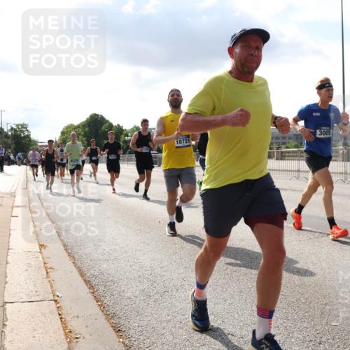 29.06.2025 - hella hamburg halbmarathon Lena Gebhardt http://msf.ph/oto/8299819 29.06.2025 09:46:59 Lombardsbrücke 16425, 13771, 18731, 3005, 1053, 1344, 1396, 1411, 1577, 1889, 1959, 2243, 2563, 2836, 3005, 3790, 3935, 4477, 4944, 5048, 5152, 5193, 5660, 6032, 6305, 6683, 7080, 7466, 7622, 7628, 7831, 7867, 8312, 8323, 9376, 9519, 10477, 10771, 10927, 11055, 11304, 11370, 11661, 11898, 12204, 12447, 12899, 13148, 13199, 13493, 13494, 13729, 13771, 13961, 13972, 13991, 14069, 14310, 14385, 15902, 16243, 16811, 16957 meine-sportfotos.de