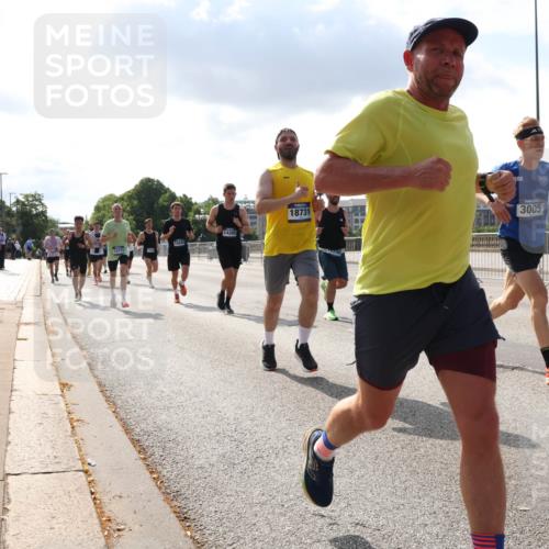 29.06.2025 - hella hamburg halbmarathon Lena Gebhardt http://msf.ph/oto/8299848 29.06.2025 09:47:00 Lombardsbrücke 14385, 16425, 13771, 18731, 3005, 1053, 1396, 1407, 1411, 1577, 1889, 1959, 2243, 2563, 2836, 3005, 3790, 3935, 4477, 4740, 4944, 5048, 5152, 5193, 5660, 6032, 6305, 6683, 7080, 7466, 7622, 7628, 7831, 7867, 8312, 8323, 9376, 9508, 9519, 10477, 10771, 10927, 11055, 11304, 11370, 11661, 11898, 12204, 12447, 12899, 13148, 13199, 13493, 13494, 13729, 13771, 13961, 13972, 13991, 14069, 14310, 14385, 15902, 16811, 16957 meine-sportfotos.de