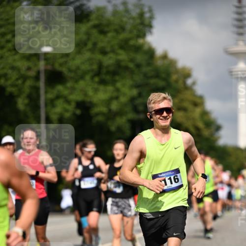 29.06.2025 - hella hamburg halbmarathon Dr. Thomas Lammeyer http://msf.ph/oto/8299864 29.06.2025 09:54:01 Kennedybrücke 1209, 1358, 1675, 1688, 1697, 1882, 2568, 2675, 2826, 3332, 3626, 4205, 4229, 4380, 4398, 4823, 5409, 5508, 5745, 6458, 6529, 6649, 6686, 6687, 7026, 8450, 8958, 9017, 9116, 9302, 9365, 10218, 10783, 10922, 11281, 11305, 11379 meine-sportfotos.de