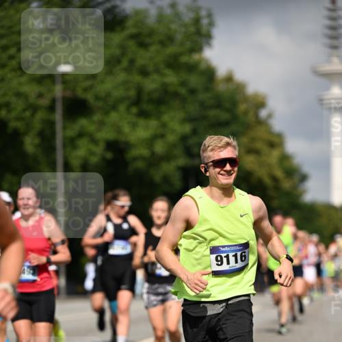 29.06.2025 - hella hamburg halbmarathon Dr. Thomas Lammeyer http://msf.ph/oto/8299892 29.06.2025 09:54:01 Kennedybrücke 1209, 1358, 1675, 1688, 1697, 1882, 2568, 2675, 2826, 3332, 3626, 4205, 4229, 4380, 4398, 4823, 5409, 5508, 5745, 6458, 6529, 6649, 6686, 6687, 7026, 8450, 8958, 9017, 9116, 9302, 9365, 10218, 10783, 10922, 11281, 11305, 11379 meine-sportfotos.de