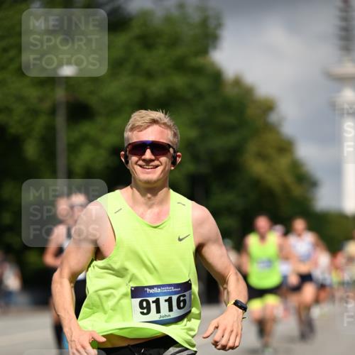 29.06.2025 - hella hamburg halbmarathon Dr. Thomas Lammeyer http://msf.ph/oto/8299949 29.06.2025 09:54:02 Kennedybrücke 1209, 1358, 1675, 1688, 1697, 1882, 2568, 2675, 2826, 3332, 3626, 4205, 4229, 4380, 4398, 4823, 5409, 5472, 5508, 5745, 6458, 6529, 6649, 6686, 6687, 7026, 8450, 8958, 9017, 9116, 9302, 9365, 10218, 10783, 10922, 11281, 11284, 11305, 11379 meine-sportfotos.de