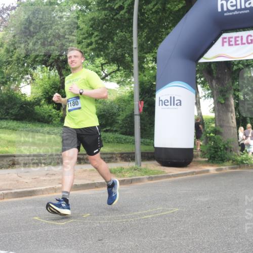 29.06.2025 - hella hamburg halbmarathon KatJ http://msf.ph/oto/8300017 29.06.2025 10:43:12 Zwischen KM18-KM19 1180, 4868, 8330 meine-sportfotos.de