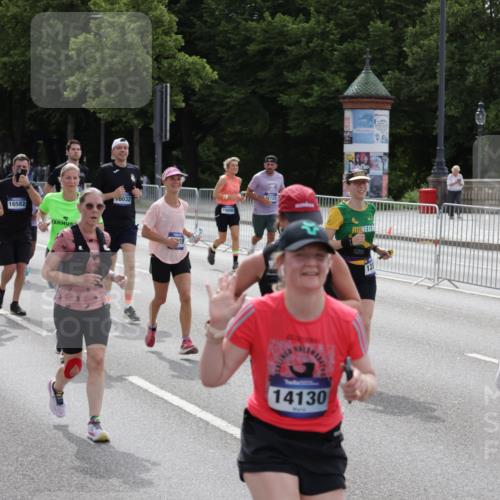 29.06.2025 - hella hamburg halbmarathon Jannik Wohlers http://msf.ph/oto/8300087 29.06.2025 10:37:07 Lombardsbrücke 1276, 1337, 1819, 2016, 2199, 2486, 2640, 3633, 5146, 5171, 5186, 5790, 5875, 6821, 6955, 7085, 7124, 7235, 7544, 7777, 7823, 8843, 9524, 10476, 10506, 10798, 10919, 11183, 11801, 11888, 12123, 12472, 12762, 12824, 12935, 13077, 14130, 14282, 14657, 15084, 16032, 16303, 16582, 16680, 16706, 16831, 16837, 17305, 17307, 17355, 17798, 17965, 18903 meine-sportfotos.de