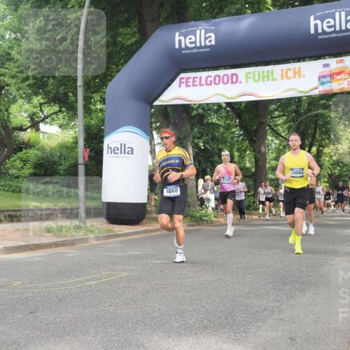29.06.2025 - hella hamburg halbmarathon KatJ http://msf.ph/oto/8300103 29.06.2025 10:43:14 Zwischen KM18-KM19 1180, 4868, 6591, 6720, 8330 meine-sportfotos.de