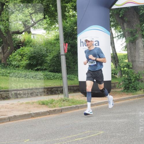 29.06.2025 - hella hamburg halbmarathon KatJ http://msf.ph/oto/8300124 29.06.2025 10:13:58 Zwischen KM18-KM19 7963 meine-sportfotos.de