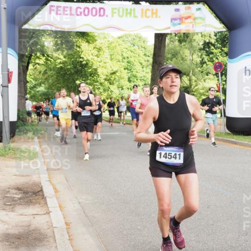 29.06.2025 - hella hamburg halbmarathon MichiJ http://msf.ph/oto/8300173 29.06.2025 10:34:34 Zwischen KM18-KM19 2138, 4497, 11021, 11077, 12706, 12724, 13303, 14062, 14262, 14449, 14541, 16127, 16136, 16466, 18702, 19105, 19127 meine-sportfotos.de