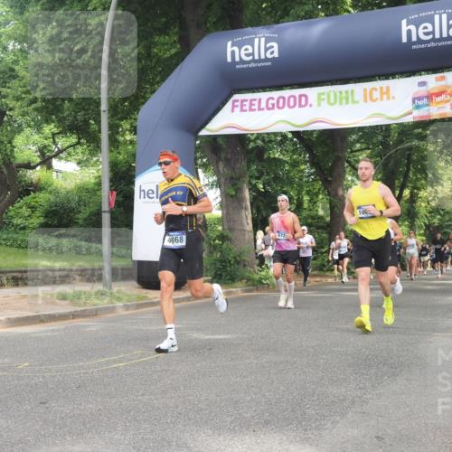 29.06.2025 - hella hamburg halbmarathon KatJ http://msf.ph/oto/8300181 29.06.2025 10:43:14 Zwischen KM18-KM19 1180, 4868, 6591, 6720, 8330 meine-sportfotos.de