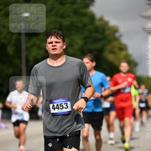 29.06.2025 - hella hamburg halbmarathon Dr. Thomas Lammeyer http://msf.ph/oto/8300252 29.06.2025 10:16:21 Kennedybrücke 1249, 1610, 1785, 1850, 1851, 2963, 2964, 3182, 3248, 3262, 3363, 4453, 4499, 5150, 5166, 5176, 6822, 6871, 7014, 7907, 8206, 8207, 8917, 8971, 9253, 9428, 10067, 10402, 10685, 11025 meine-sportfotos.de