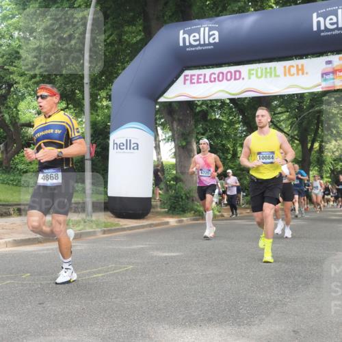 29.06.2025 - hella hamburg halbmarathon KatJ http://msf.ph/oto/8300263 29.06.2025 10:43:15 Zwischen KM18-KM19 1180, 4868, 6591, 6720, 8330 meine-sportfotos.de