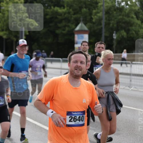 29.06.2025 - hella hamburg halbmarathon Jannik Wohlers http://msf.ph/oto/8300415 29.06.2025 10:37:10 Lombardsbrücke 1337, 2199, 2486, 2640, 2853, 3230, 3633, 5171, 5186, 5790, 5875, 6243, 6821, 6955, 7085, 7124, 7350, 7544, 7777, 8843, 9524, 10476, 10506, 10798, 10919, 11183, 11801, 11888, 12123, 12242, 12254, 12472, 12762, 12824, 12935, 14130, 14282, 14657, 16032, 16303, 16582, 16680, 16706, 16837, 17305, 17307, 17355, 17793, 17798, 17965, 18903 meine-sportfotos.de
